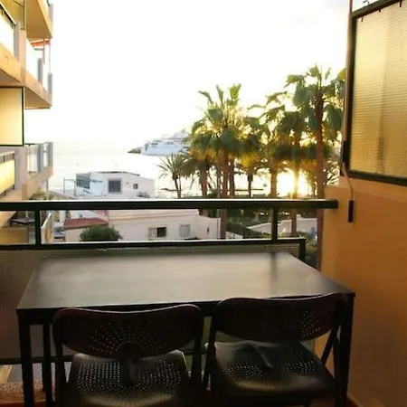 Comodoro Cristianos 301a * לוס כריסטיאנוס