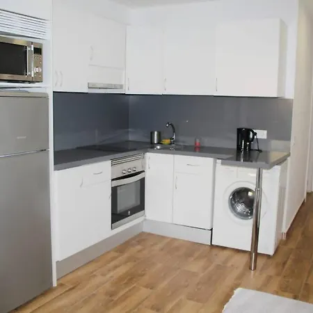 Comodoro Cristianos 301a לוס כריסטיאנוס