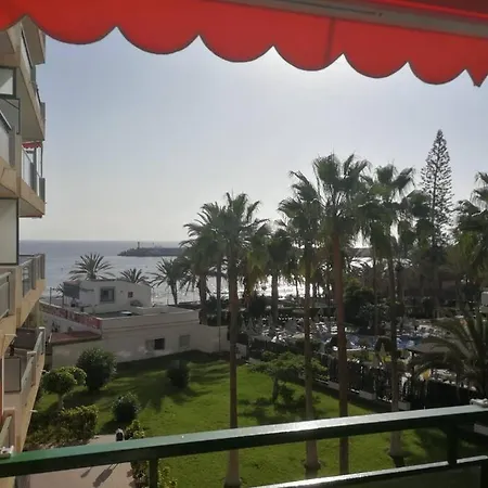 Comodoro Cristianos 301a