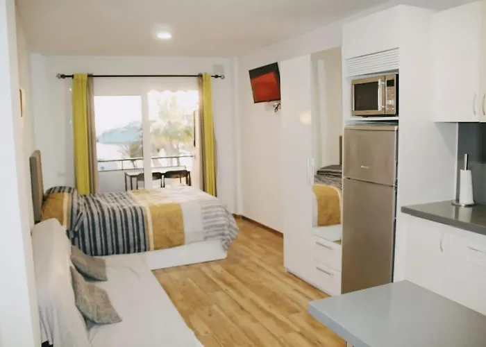 Comodoro Cristianos 301a