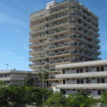 Comodoro Cristianos 301a Los Cristianos (Tenerife)