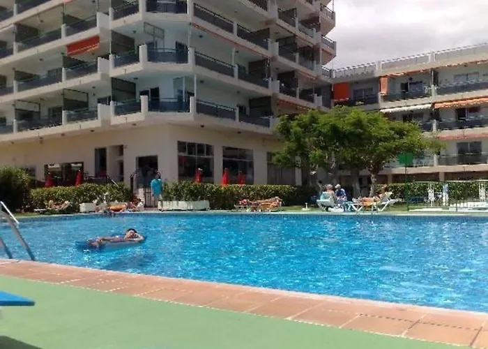 Comodoro Cristianos 301a *