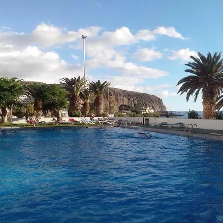 Comodoro Cristianos 301a